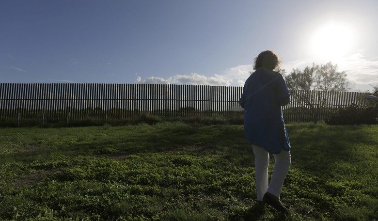 Will Border Wall Divide the Right Over Eminent Domain?