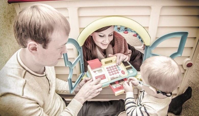 Study: Parents Worry Less About Money, Are Happier Than Non-Parents