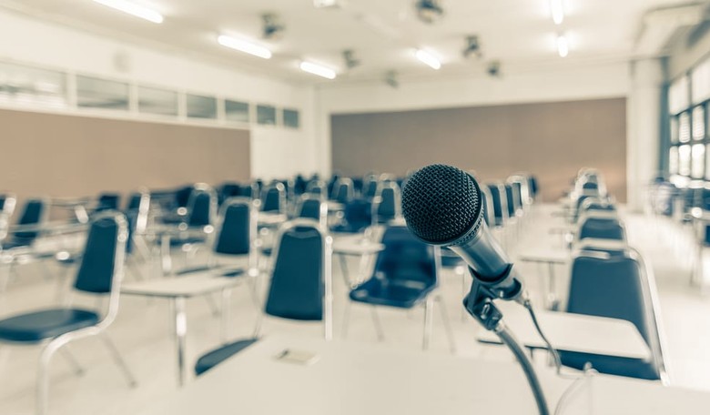 Professor Blocks College Republicans From Campus Event