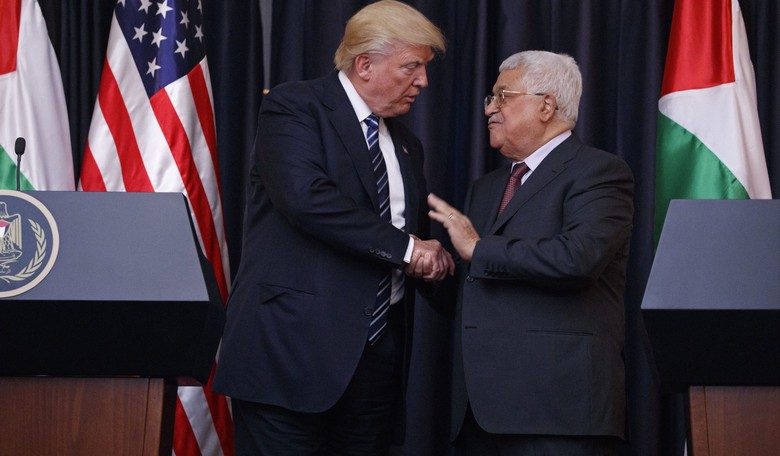 Trump Not Moving Embassy to Jerusalem to 'Maximize the Chances' of Peace Deal