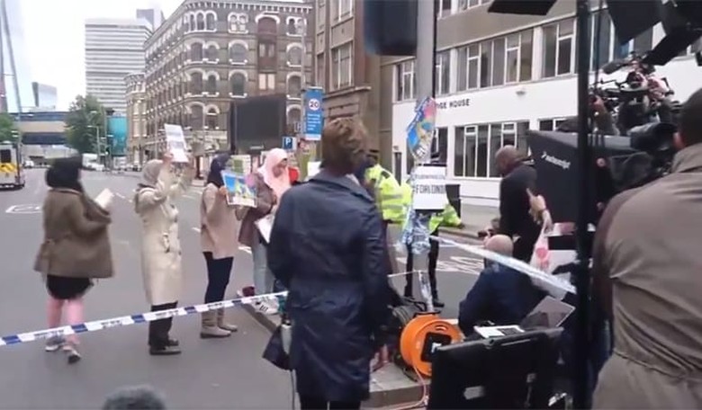 CNN Denies Staging Muslim Demonstration Shot