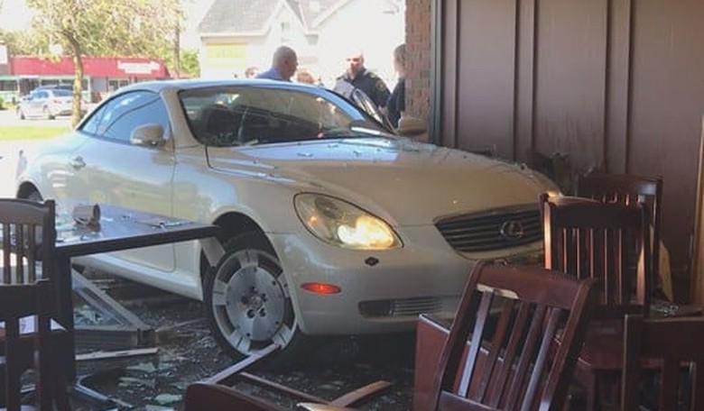 Psychic Who Got Hit by Car While Eating Breakfast 'Did Not Foresee That Happening'