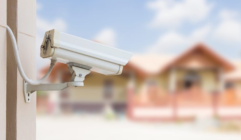 Can WiFi Home Security Cameras Compete With Professional Systems Yet?