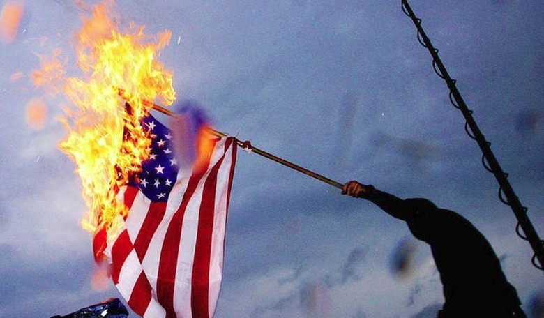 Salon Slams National Anthem as 'Neo-Confederate Symbol'