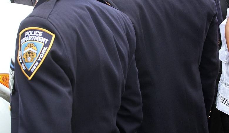 NYPD Officers Turn Backs on Mayor De Blasio