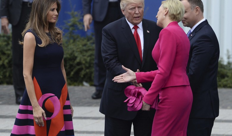 The Morning Briefing: The Great Handshake Snub