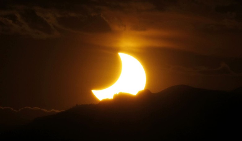 Frenzy Over 'Great American Eclipse' Builds