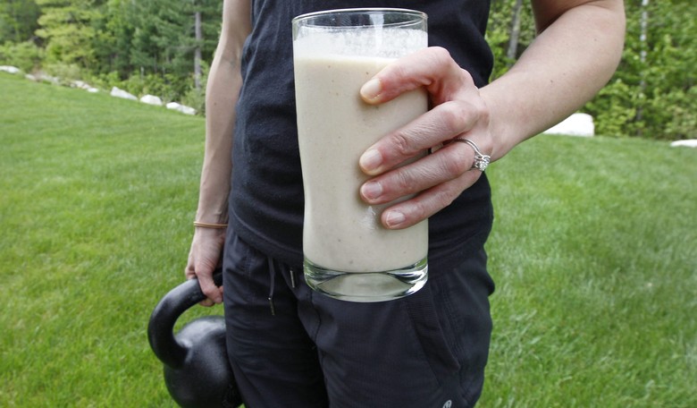 Media Spreads Dangerous Lie That Bodybuilder Was Killed by Protein Shakes