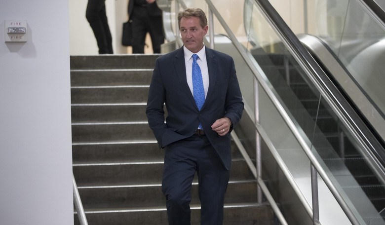 Trump Met With Potential Primary Opponents for Flake While in AZ