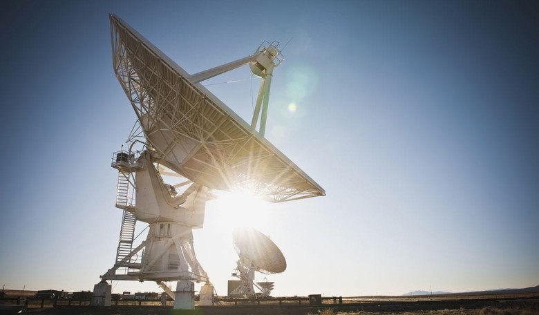 'Repeated Fast Radio Bursts' From Distant Galaxy Ignite Speculation about Aliens