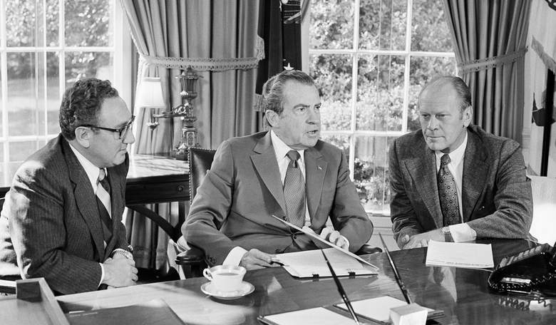 Dem Senator: Trump Should Emulate Nixon on Environmental Issues