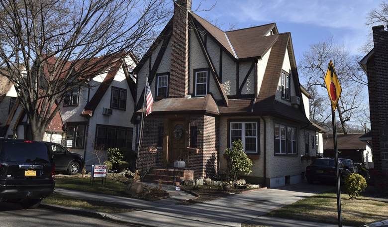 Oxfam Rents Trump's Childhood Home to House Refugees During UN Week