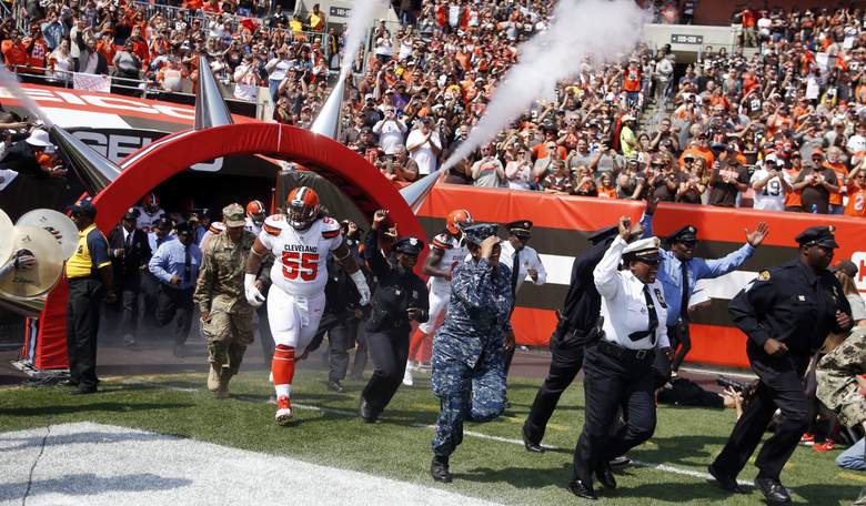 'We Can Keep America Great': Browns Lock Arms with Police and Military During Anthem