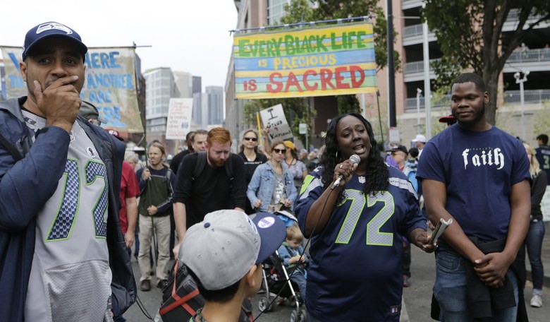 NFL Players Double Down, Lobby for an 'Activism Awareness Month'