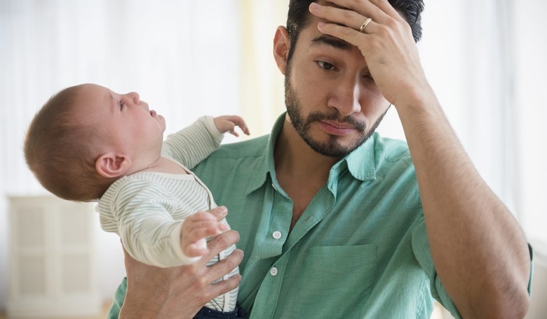 Poll: Novelty of the Stay-at-Home Dad Trend May Be Wearing Off
