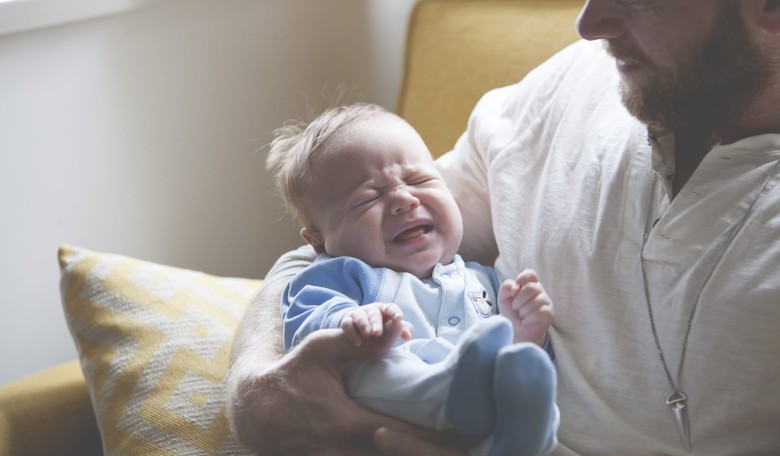 New Study Blames Baby's Colic on... Dads?