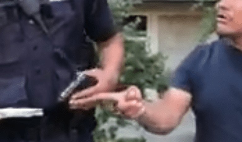 Berkeley Campus Cop Loots Hot Dog Vendor’s Wallet During Citation