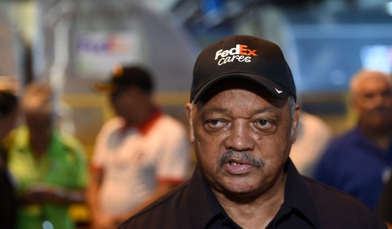 Jesse Jackson Compares 'Picking Cotton' to 'Picking Footballs'