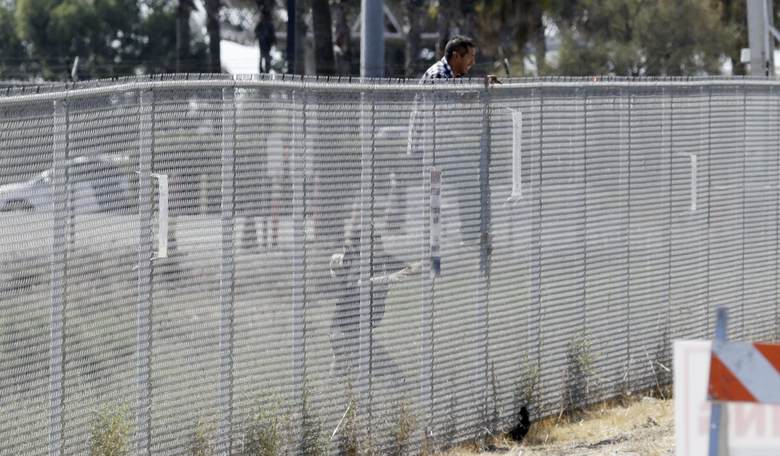 Texas Dem: 'Pretty Steady Rate of Migrant Deaths Along the Border' as Apprehensions Drop