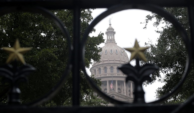 Texas Democrats’ Dilemma: If Not Mr. Leather, Then Whom?