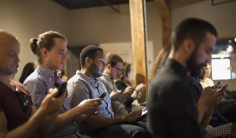 Dear Christian: Is Technology Conforming You to the Pattern of This World?