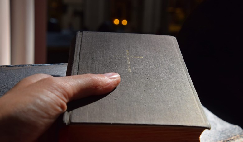 Poll: IRS Shouldn't Be Allowed to Punish Churches for Content of Sermons, Pastors Say