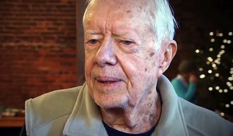 Jimmy Carter Volunteers to Negotiate End to North Korea Crisis