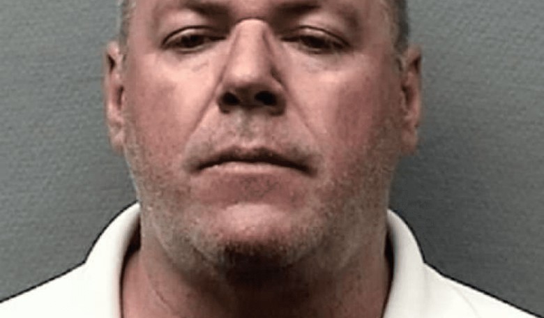 Ex-United Pilot Who Admitted to Running Brothels Escapes Jail Time