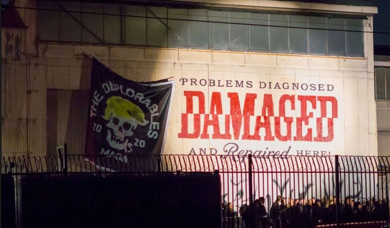 Street Artist Sabo Crashes Anti-Trump Exhibition in L.A., Hoists Black Flag of MAGA