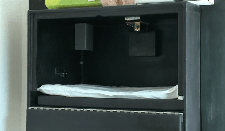 No Questions Asked: Mother Surrenders Newborn in Temperature-Controlled Safe Box