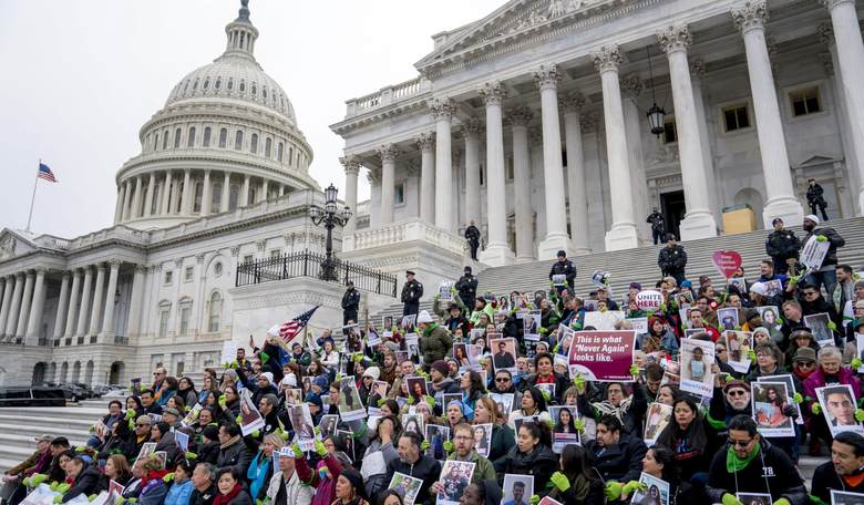 House Dems Sing DREAM Act Christmas Carols Outside Capitol