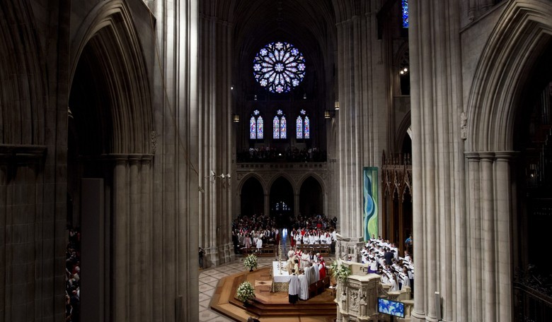 ISIS Threatens National Cathedral in Fiery Propaganda Image