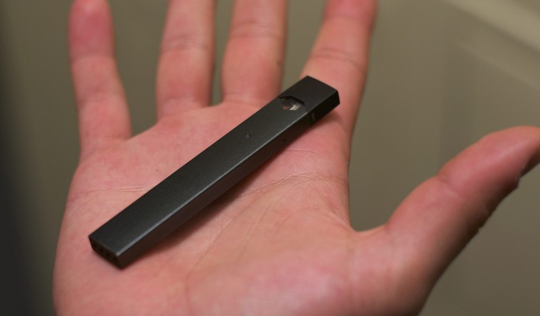 Alarming Number of Teens Smuggling Smaller-Sized E-Cigs into Class