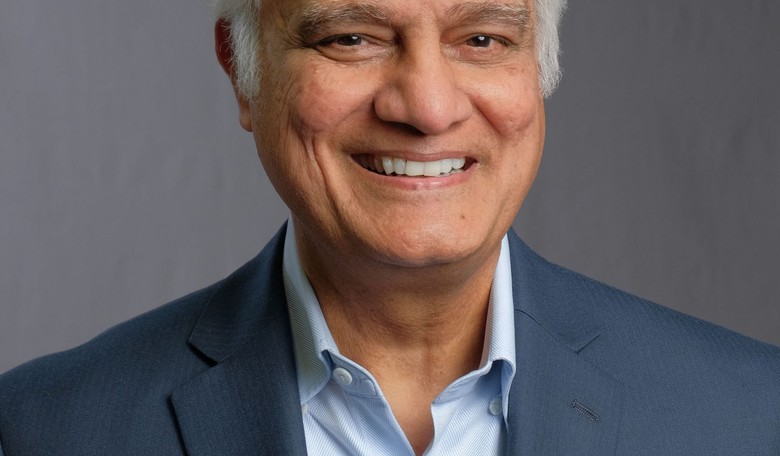 Ravi Zacharias Opens Up About Sexting Allegations, Extortion Lawsuit