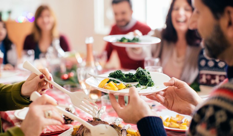 5 Simple Ways to Not Overdo It This Holiday Season