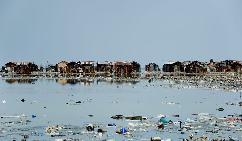 Top 10 Shi*holes Nobody Wants to Visit