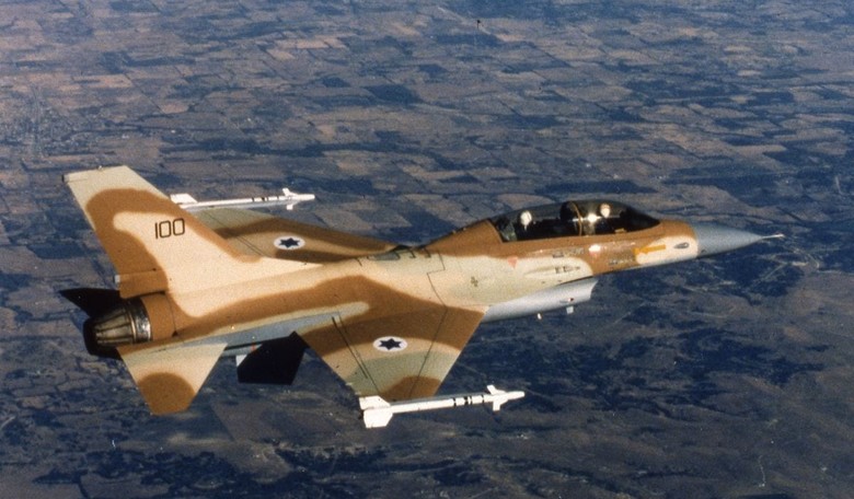 Israel Launches Heavy Air Strikes on Iranian Targets in Syria