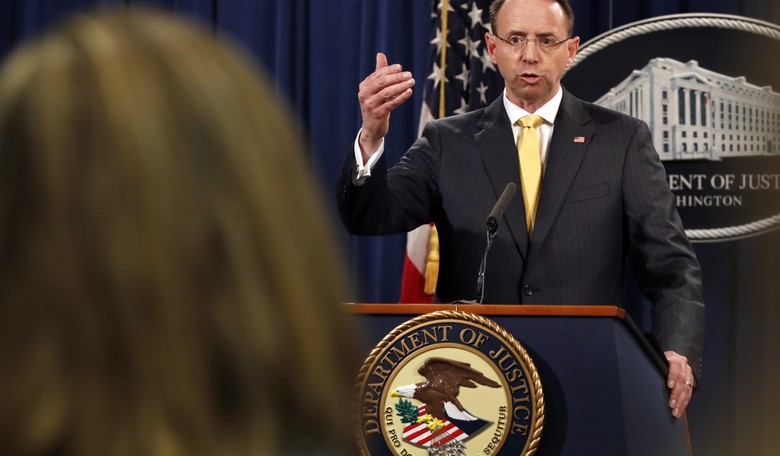13 Russians in Campaign Op Accused of Conspiracy 'with Persons Known and Unknown to Grand Jury'