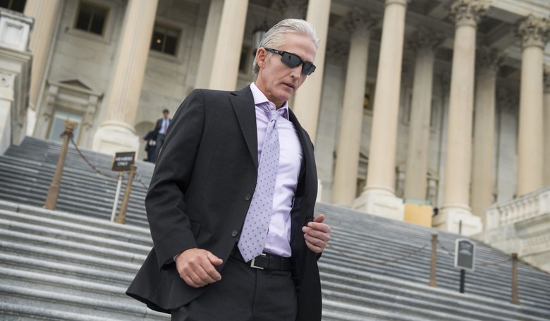 The Morning Briefing: Battle of the Memos, Constitutional Crises and Much, Much More