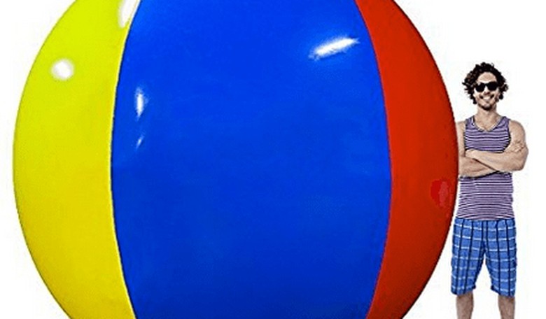 All Hell Breaks Loose after GIANT Beach Ball is Unleashed in Public, Amazon Reviewer Says