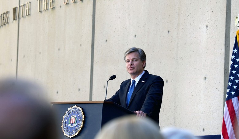 FBI Agents Association Backs Wray on Eve of Expected Memo Release