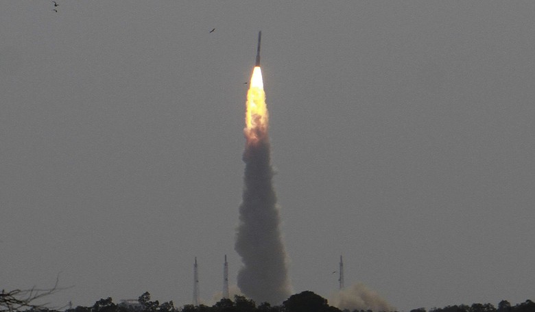 FCC Blasts Startup for Launching Rogue Miniature SpaceBEE Satellites without Approval