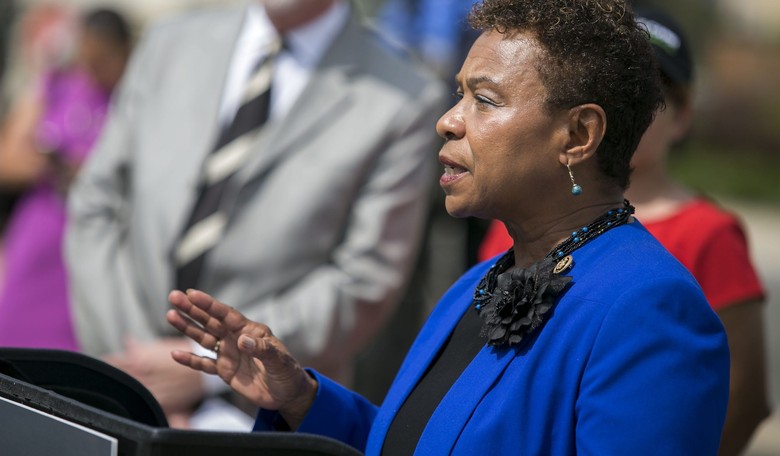 U.S. Risks Return to Days of Segregation, Says Lee in DNC Fundraising Mailer