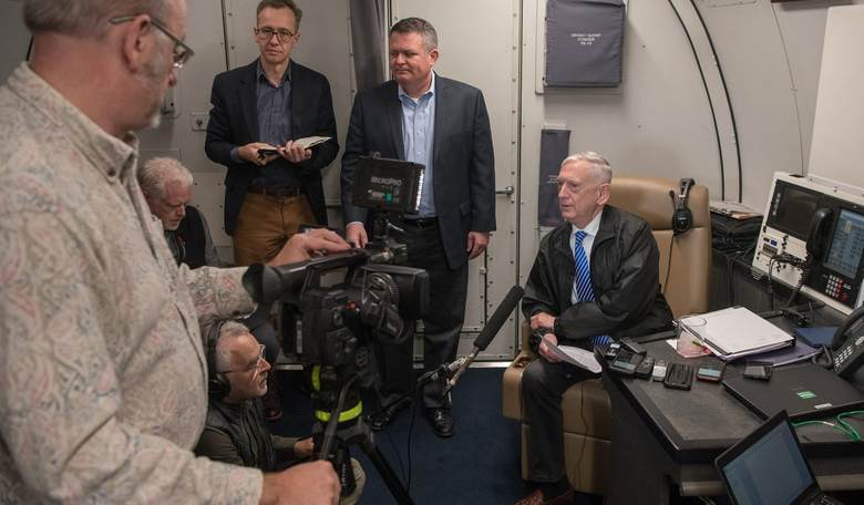 Mattis: Putin's Missile Threats Do 'Not Change My Strategic Calculation'
