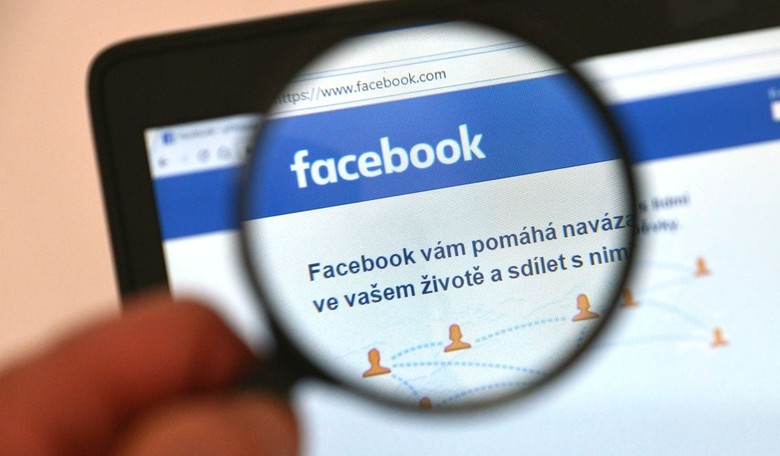 Should the Government Investigate Anti-Conservative Bias at Facebook, Google?