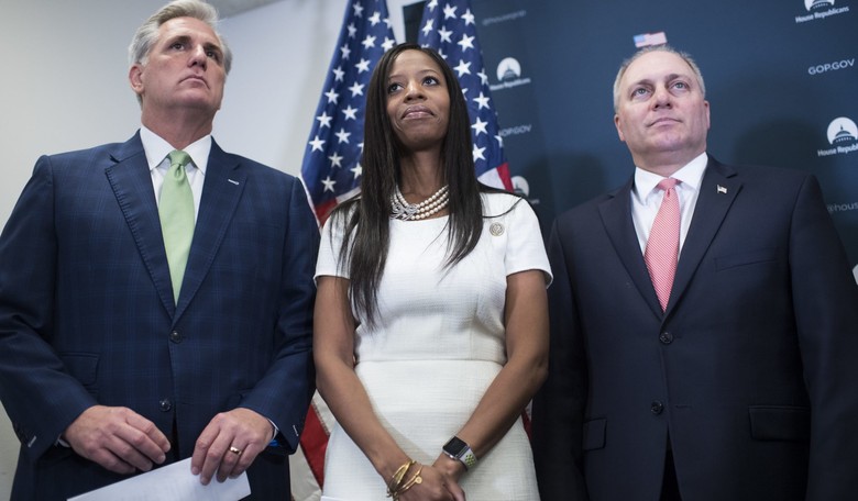 Love to Colleagues: DACA Not 'Dead,' Allow Votes on Existing Proposals
