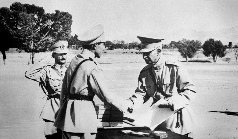 Revolution in Iran: The Return of the Shah