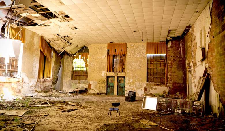 Is It Time to Pull Your Child Out of Public School? 5 Problems With the Schools to Consider