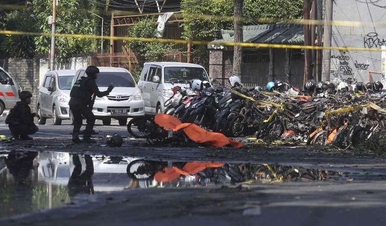 11 Dead in Indonesian Christian Church Bombings