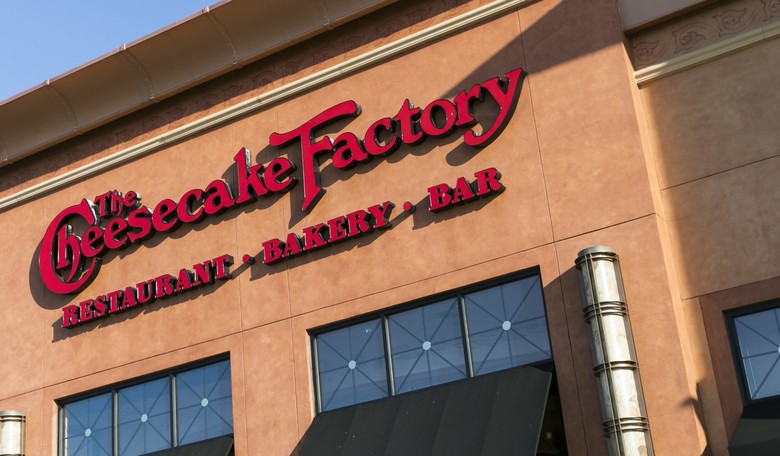 Miami Cheesecake Factory Employees Threaten and Harass Black Trump Supporter
